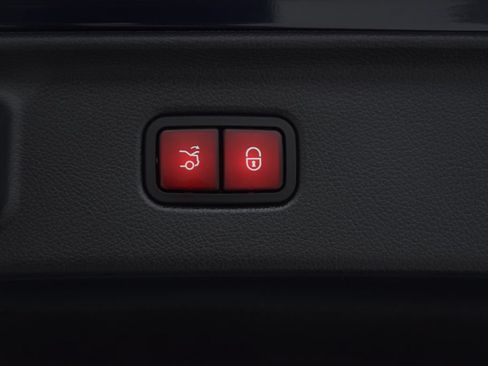 Certified 2022 Mercedes-Benz S 500 4MATIC image 31
