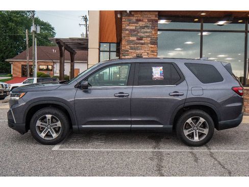 Used 2024 Honda Pilot EX-L image 6