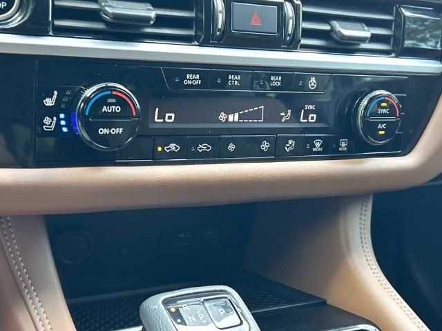 Used 2024 Nissan Pathfinder Platinum w/ Cargo Package AWD/4WD image 32