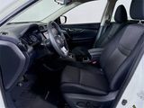 Used 2017 Nissan Rogue SV image 6