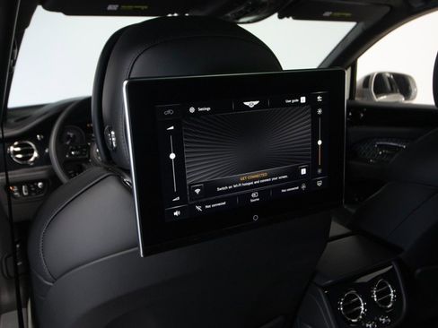 Used 2023 Bentley Bentayga Speed image 60