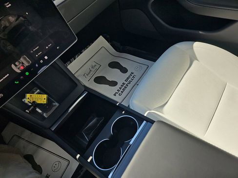 Used 2025 Tesla Model 3 Long Range image 29