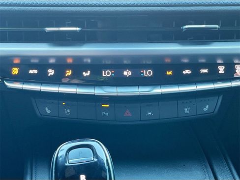 Used 2024 Cadillac XT4 Sport image 16