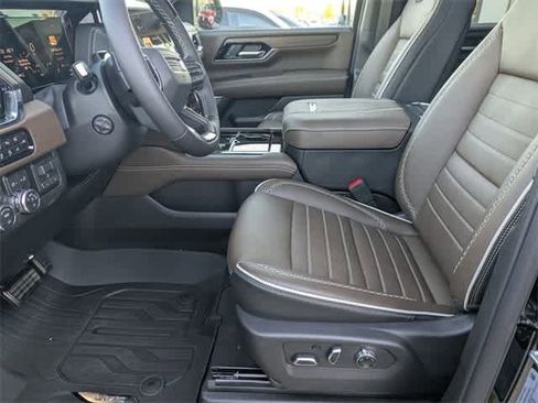 Used 2026 GMC Yukon Denali Ultimate w/ LPO, Floor Liner Package image 2