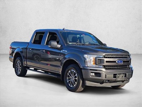 Used 2018 Ford F150 XLT w/ Equipment Group 302A Luxury AWD/4WD image 3