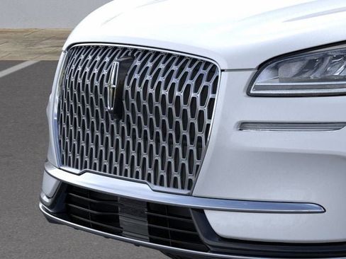 New 2026 Lincoln Corsair Premiere FWD image 17