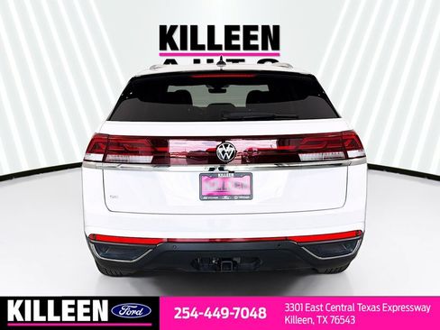 Used 2025 Volkswagen Atlas Cross Sport SE FWD image 7