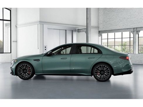 New 2026 Mercedes-Benz E 53 AMG e 4MATIC Sedan image 33