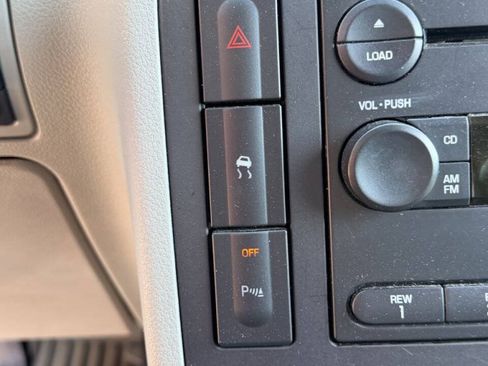 Used 2004 Ford Freestar SEL FWD image 19