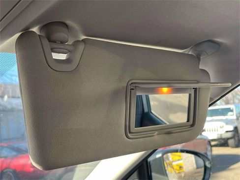 Used 2023 Nissan Altima 2.5 SR image 29