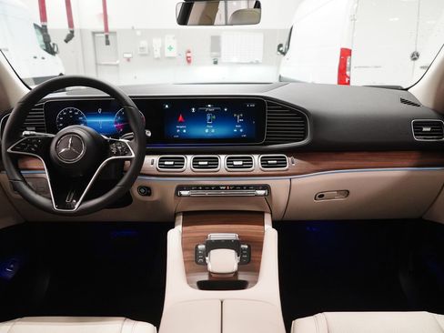 New 2026 Mercedes-Benz GLE 450 4MATIC image 17
