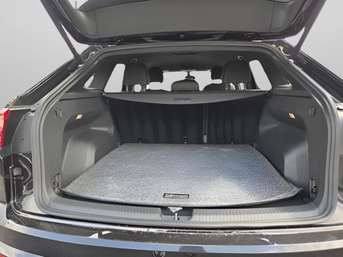 Used 2023 Volkswagen Atlas Cross Sport SE FWD image 27