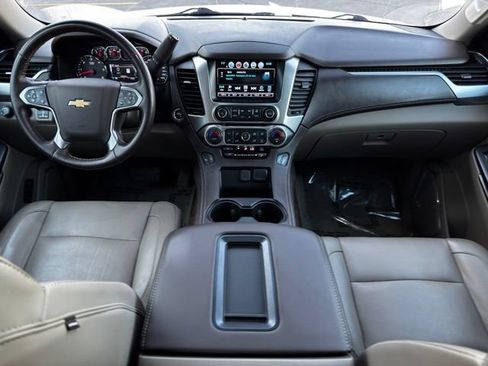 Used 2019 Chevrolet Suburban LT AWD/4WD image 15