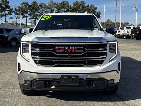 Used 2022 GMC Sierra 1500 SLT w/ SLT Premium Plus Package image 3