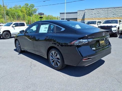 New 2026 Nissan Sentra SL FWD image 3