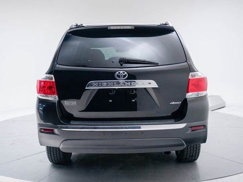 Used 2013 Toyota Highlander SE image 4