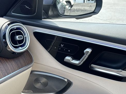 New 2025 Mercedes-Benz C 300 Sedan image 39