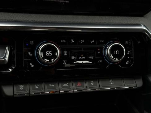 New 2026 GMC Sierra 3500 Denali w/ Denali Reserve Package AWD/4WD image 21
