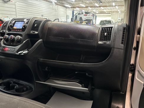Used 2018 RAM ProMaster 2500 FWD image 23