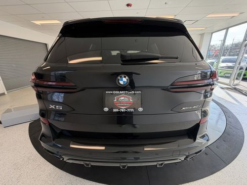 Used 2024 BMW X5 xDrive40i w/ M Sport Package image 6