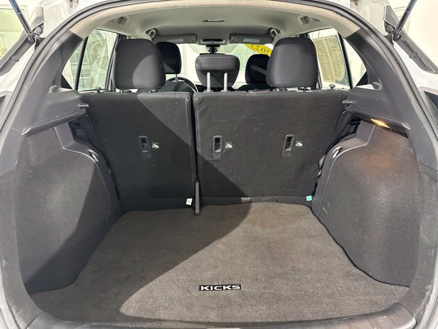 Used 2023 Nissan Kicks SV w/ Interior Electronics Package FWD image 11