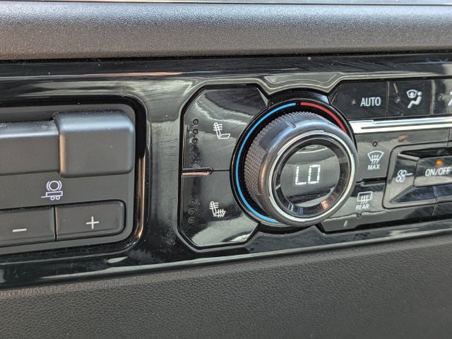 Used 2024 Chevrolet Silverado 2500 LT AWD/4WD image 24