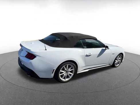 Used 2025 Ford Mustang GT Premium image 15