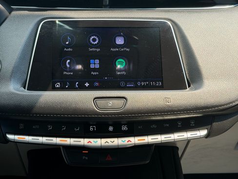 Used 2020 Cadillac XT4 Luxury FWD image 18