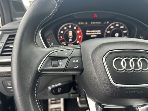 Used 2019 Audi SQ5 Premium Plus w/ Premium Plus Package image 28