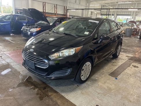Used 2018 Ford Fiesta S FWD image 1