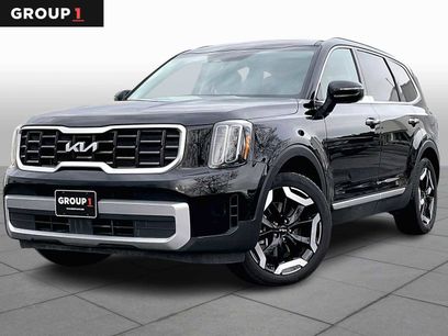 Used 2023 Kia Telluride S w/ S Sunroof Package