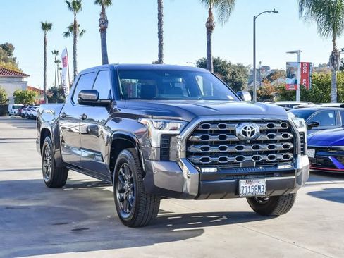 Used 2022 Toyota Tundra Platinum image 3