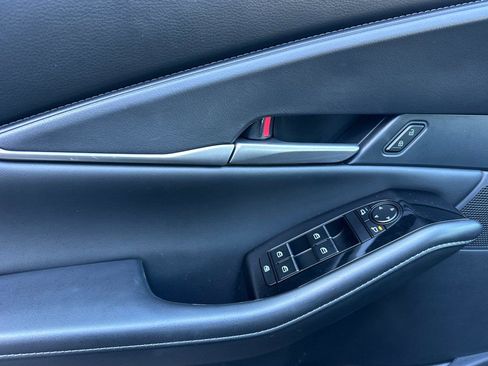 Certified 2025 MAZDA CX-30 AWD 2.5 S w/ Select Sport Pkg image 11