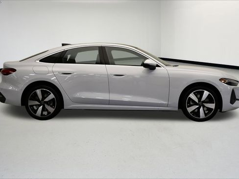 Used 2025 Audi A5 2.0T Premium Plus w/ Premium Plus image 6