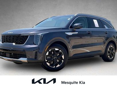 Used 2025 Kia Sorento S