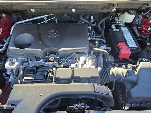 Used 2020 Toyota RAV4 LE image 40