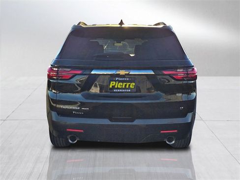 Used 2022 Chevrolet Traverse LT image 36
