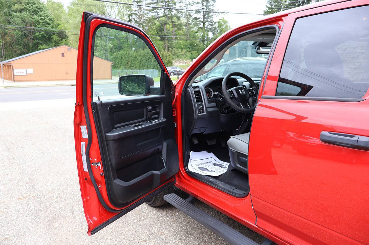 Used 2018 RAM 1500 Express AWD/4WD image 18