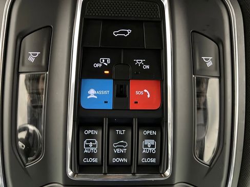 Used 2024 Jeep Grand Cherokee L Limited w/ Luxury Tech Group II image 73