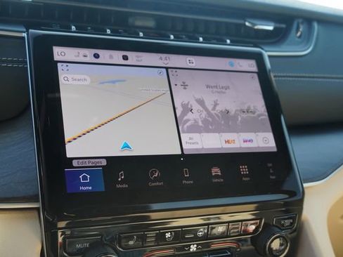 New 2025 Jeep Grand Cherokee L Limited w/ Luxury Tech Group II image 24