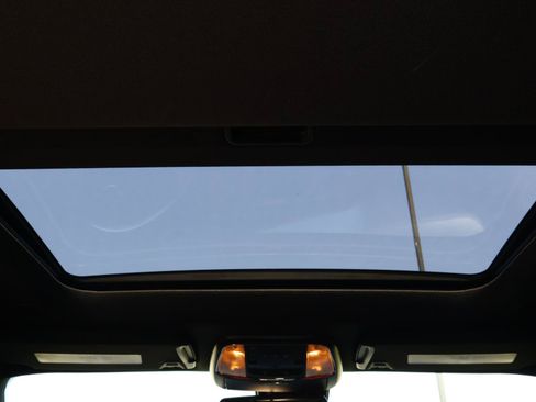 Used 2023 Dodge Charger Scat Pack RWD image 12