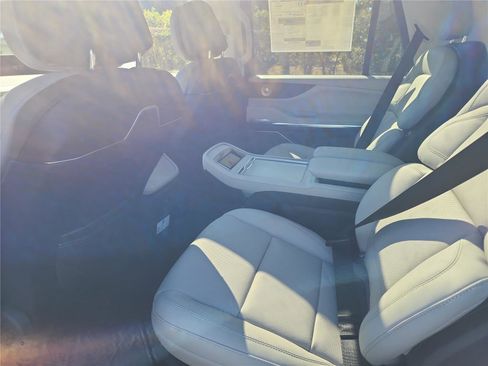 New 2026 Lincoln Navigator L Reserve w/ Jet Appearance Package image 18