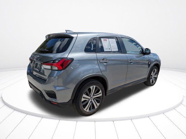 Used 2025 Mitsubishi Outlander Sport ES AWD/4WD image 4