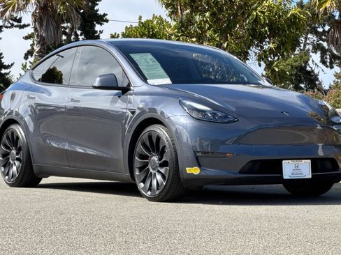 Used 2022 Tesla Model Y Performance AWD/4WD image 6
