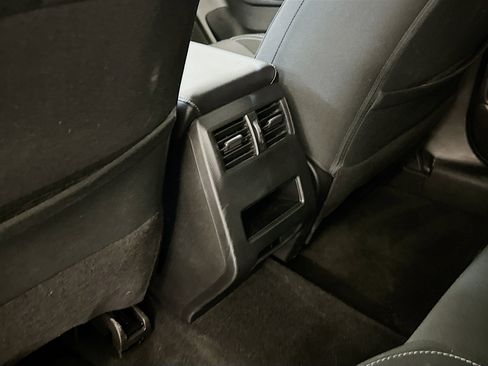 Used 2025 Mitsubishi Outlander ES image 28