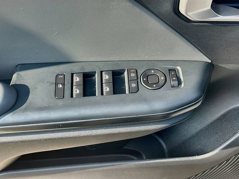 Certified 2025 Kia K4 FWD image 17