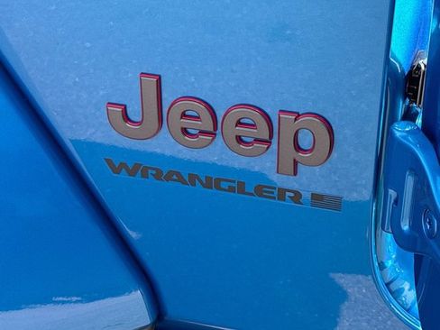 New 2026 Jeep Wrangler Rubicon AWD/4WD image 19