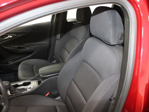 Used 2025 Chevrolet Malibu LT FWD image 14