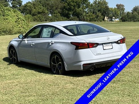 New 2025 Nissan Altima 2.5 SR w/ SR Premium Package image 10