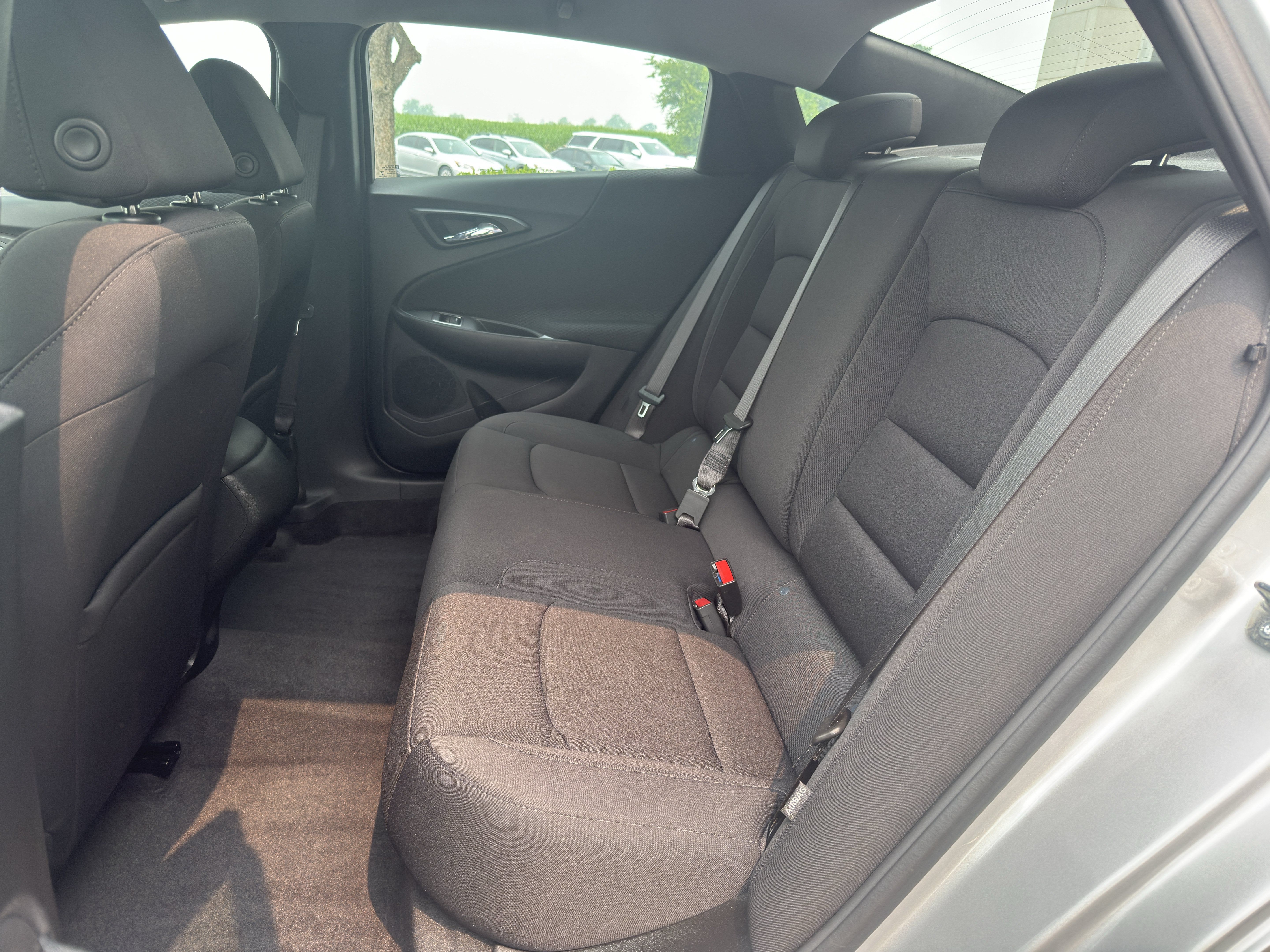 Used 2021 Chevrolet Malibu LS FWD image 17